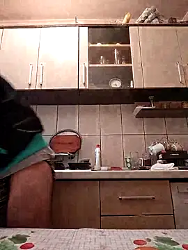 Snapshot of vulpe8400 chatting on March 3, 3:43 pm vulpe8400 online show from March 3, 3:43 pm