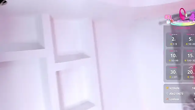 LuciaMoretti  online show from December 3, 3:07 am