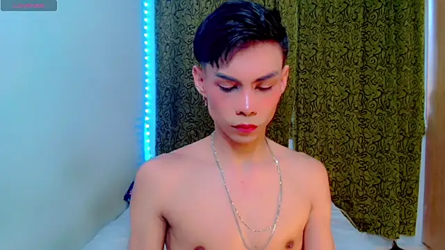 femboykeene online show from October 22, 9:35 pm