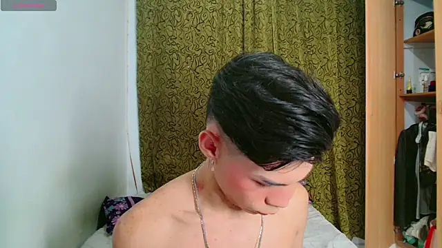 femboykeene online show from October 21, 9:58 pm