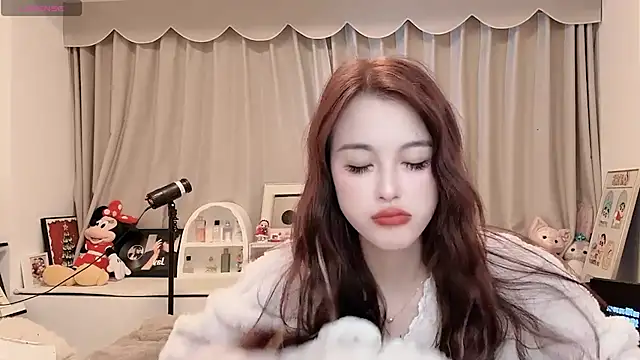 Snapshot of Neyllar chatting on February 21, 9:22 pm Neyllar online show from February 21, 9:22 pm