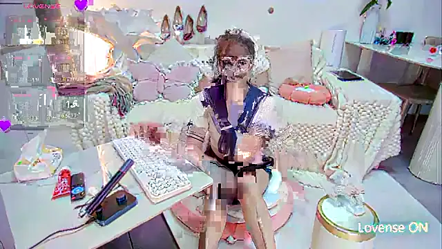 Feifei-cn online show from November 18, 1:32 am