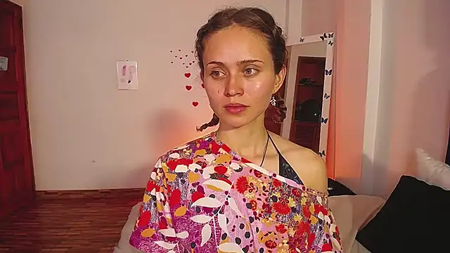 Snapshot of fulfill_fantasies1 chatting on February 21, 6:18 am fulfill fantasies1 online show from February 21, 6:18 am