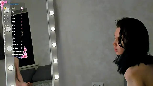 Snapshot of emilia_walton chatting on March 3, 3:54 pm emilia walton online show from March 3, 3:54 pm