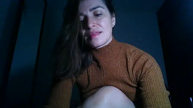 Snapshot of Liloo8923 chatting on February 10, 11:55 pm Liloo8923 online show from February 10, 11:55 pm