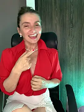 Liloo8923 online show from March 12, 3:01 am