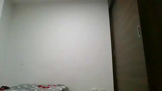 Snapshot of Liloo8923 chatting on January 24, 11:37 am Liloo8923 online show from January 24, 11:37 am