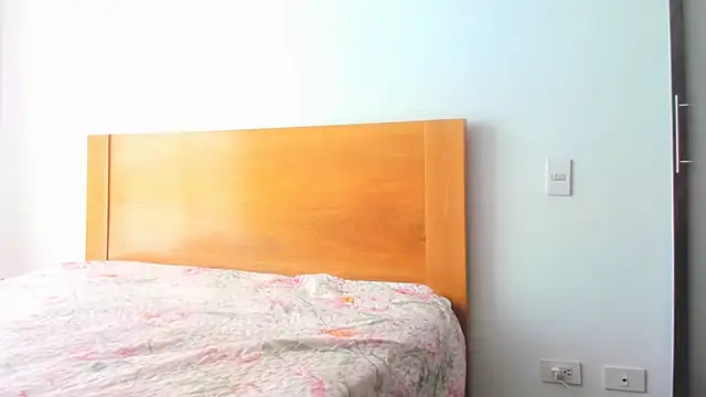 Liloo8923 online show from March 8, 5:49 pm