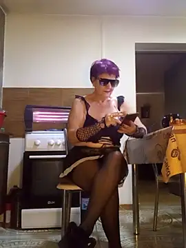 Ely Elenita online show from November 25, 10:15 am