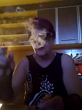 Ely Elenita online show from April 3, 6:09 am