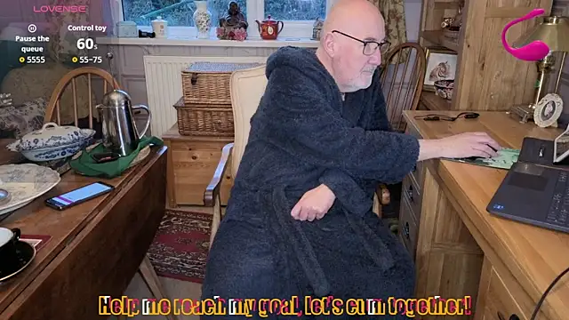 Adamdaddybear online show from January 11, 8:21 am