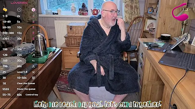 Adamdaddybear online show from January 7, 8:19 am