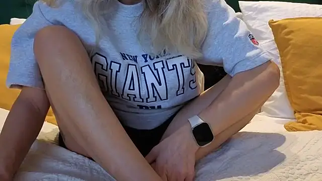 SukyGirl online show from November 6, 7:34 am