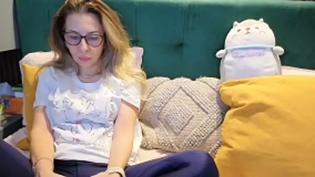 SukyGirl online show from April 4, 7:59 am