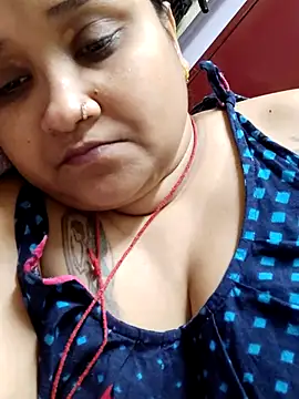 Snapshot of SExy_ria_1993 chatting on June 26, 7:25 am SExy ria 1993 online show from June 26, 7:25 am