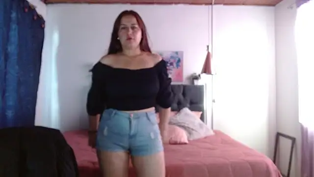 Amelidijon  online show from December 20, 1:54 pm