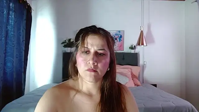 Amelidijon  online show from December 5, 4:28 pm