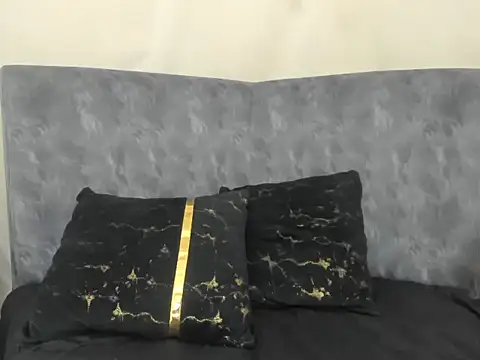 lindacastro02 online show from May 26, 1:42 pm