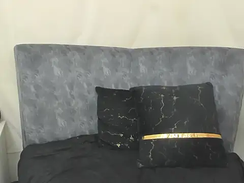 lindacastro02 online show from May 29, 1:39 pm