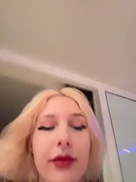 XMelissaX online show from March 25, 9:24 pm