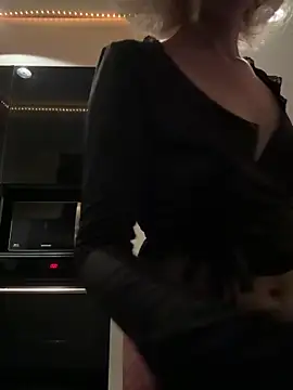 Snapshot of XMelissaX chatting on June 20, 8:36 pm XMelissaX online show from June 20, 8:36 pm