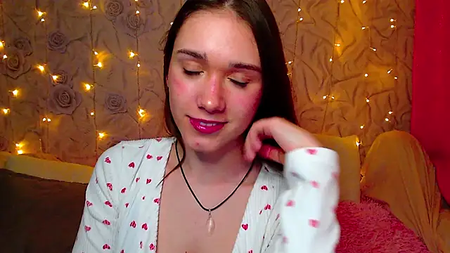 Snapshot of fluffy_kitty_ chatting on October 5, 4:53 pm fluffy kitty online show from October 5, 4:53 pm
