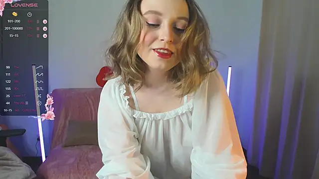 Snapshot of alysia_storm chatting on February 14, 3:36 pm alysia storm online show from February 14, 3:36 pm