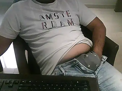 Snapshot of cryptoman1119 chatting on February 24, 10:27 am cryptoman1119 online show from February 24, 10:27 am