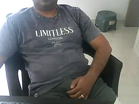 Snapshot of cryptoman1119 chatting on February 26, 7:41 am cryptoman1119 online show from February 26, 7:41 am