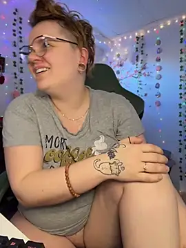 Sweetleeahxx online show from April 12, 10:51 am