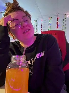 Sweetleeahxx online show from February 8, 12:36 pm