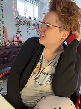 Sweetleeahxx online show from March 27, 12:28 pm