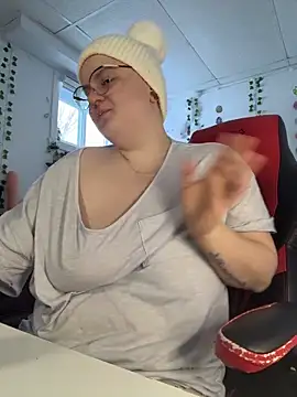 Sweetleeahxx online show from March 31, 12:07 pm