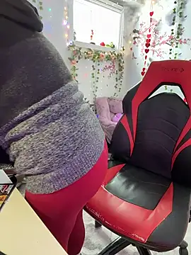 Sweetleeahxx online show from March 12, 5:28 pm