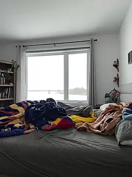 Snapshot of Sweetleeahxx chatting on February 20, 4:36 pm Sweetleeahxx online show from February 20, 4:36 pm