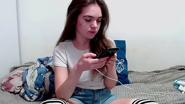 SallyMkn online show from February 5, 12:17 pm