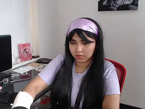 Miapeyton online show from October 28, 3:55 pm