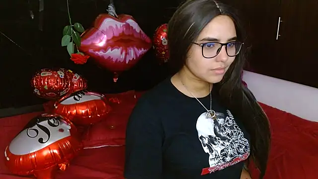 Miapeyton online show from February 7, 7:38 pm