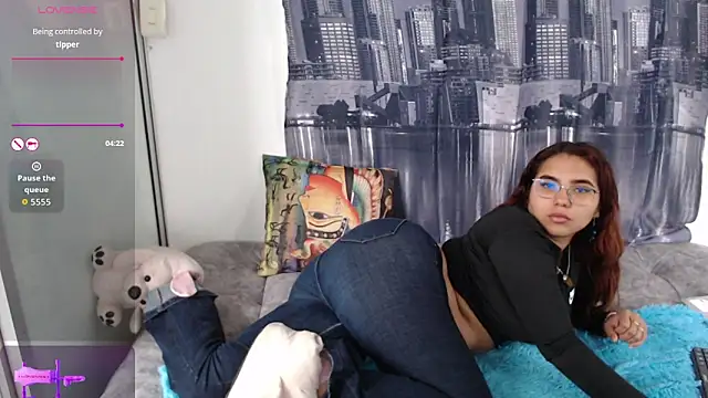 Miapeyton online show from September 27, 8:37 pm