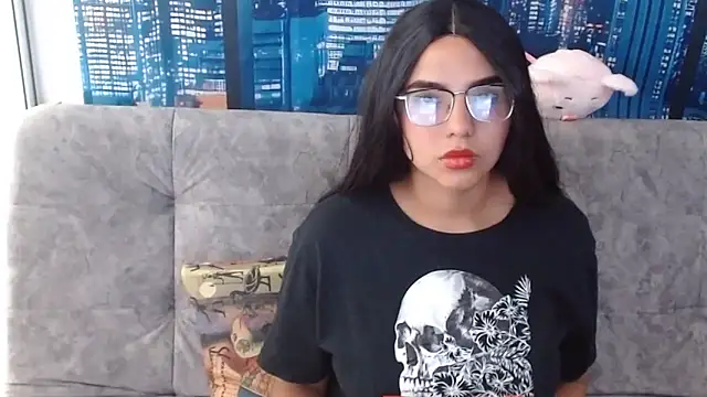 Miapeyton online show from April 28, 1:15 pm