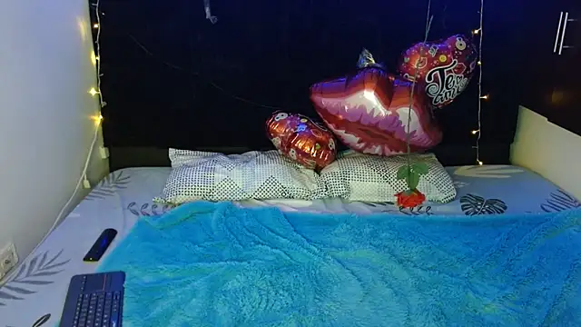 Miapeyton online show from February 18, 2:06 pm