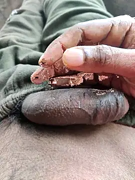 Snapshot of Shibuvyyyy chatting on October 24, 5:39 am Shibuvyyyy online show from October 24, 5:39 am