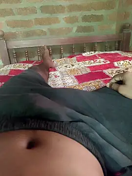 Snapshot of Shibuvyyyy chatting on October 18, 4:03 am Shibuvyyyy online show from October 18, 4:03 am