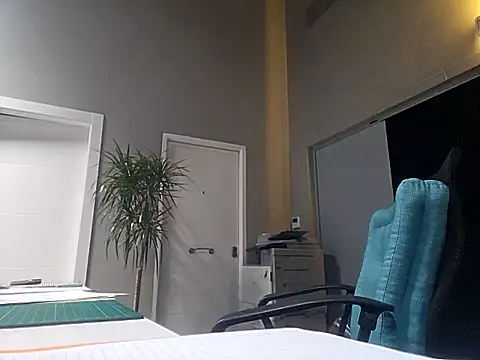 Lucas   81 online show from November 3, 8:01 pm