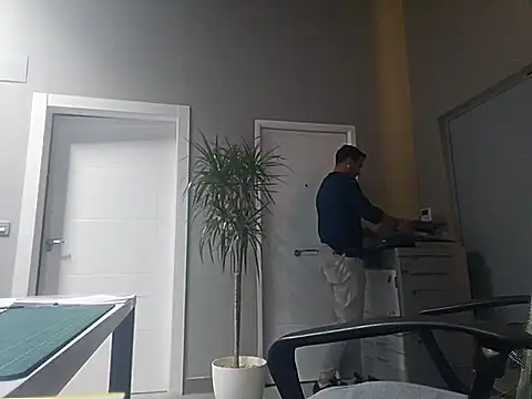 Lucas   81 online show from October 27, 7:37 pm