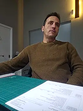 Lucas   81 online show from December 5, 5:22 pm