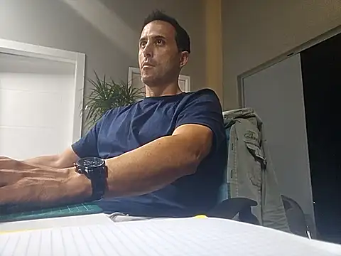 Lucas   81 online show from October 28, 7:24 pm