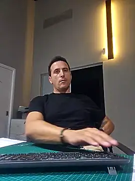 Lucas   81 online show from October 21, 6:29 pm