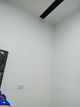 Snapshot of Sara_Brownx chatting on April 23, 11:39 pm Sara Brownx online show from April 23, 11:39 pm