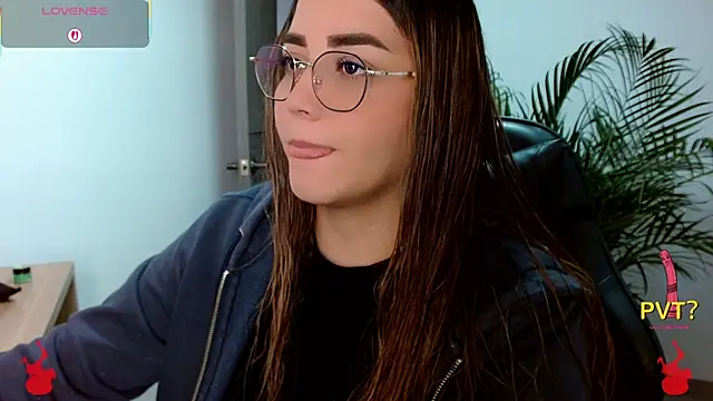 Lucia star   online show from April 15, 9:48 pm